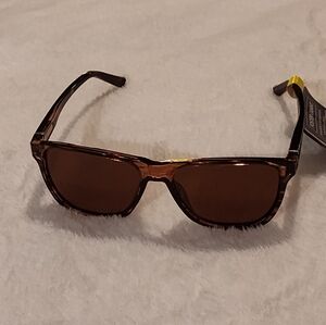 NWT!! FOSTER GRANT Sunglasses